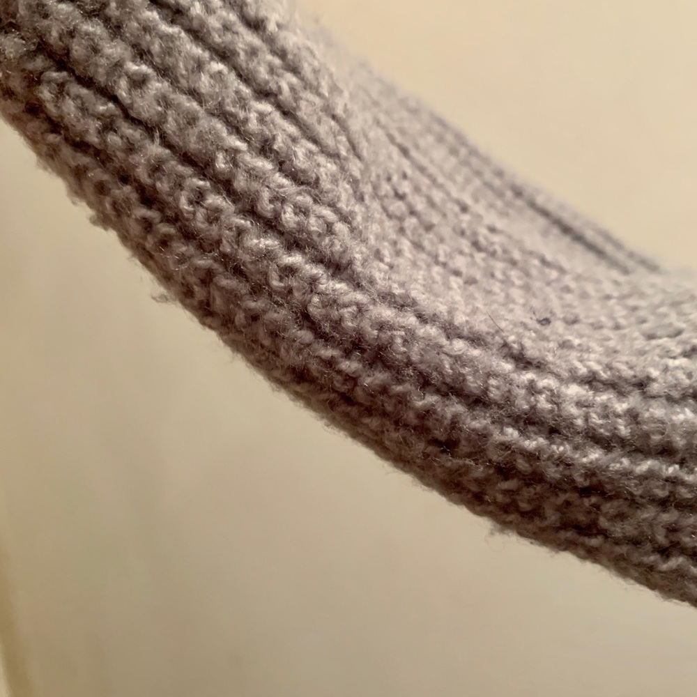 Dynamite Grey Sweater - Picture 2 of 14